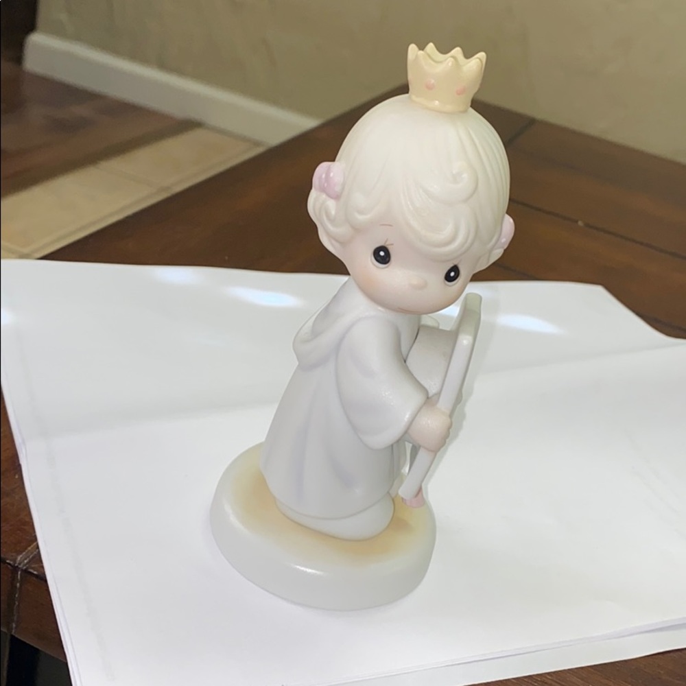 Precious Moments  :CONGRATULATIONS PRINCESS: